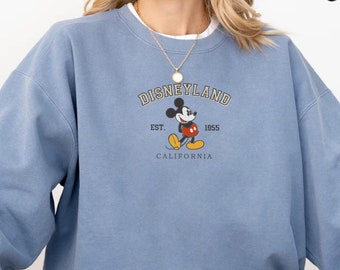 Embroidered Disneyland California Sweatshirt, Disneyland Est 1955 , Disney Vacation Crewneck, Mickey And Friends Sweater, Walt Disney Sweat