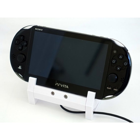 PlayStation Vita PCH-2000 review