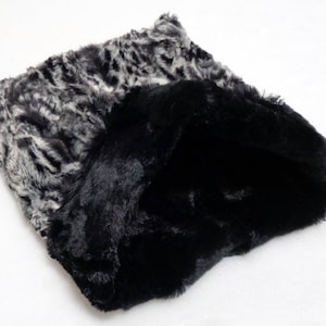 Snuggle Sack, Pouch for Hamster, Sugar Glider, Mice, Rat, Guinea Pig and Hedgehog - 9"x9"