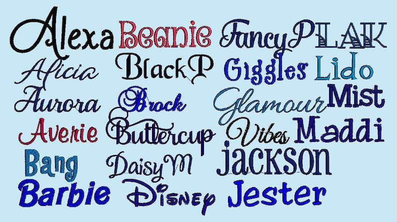 Puede incluir: Un fondo azul con una variedad de nombres escritos en diferentes colores y estilos. Los nombres incluyen Alexa, Beanie, Fancy, PLAIK, Alicia, Black P, Giggles, Lido, Aurora, Brock, Glamour, Mist, Averie, Buttercup, Vibes, Maddi, Bang, Daisy M, Jackson, Barbie, Disney y Jester.