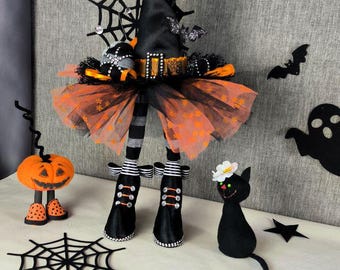 脚付き魔女帽子 - ハロウィン用布製デコレーション、18インチ（46 cm