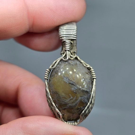 Wire Wrapped Plume Agate Pendant - image 9