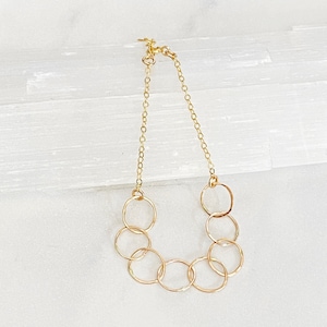 Hammered circles bracelet