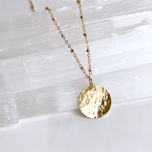Hammered gold disk necklace
