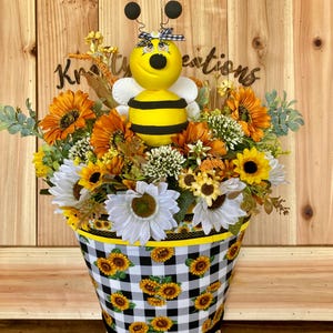 Flower Pot Bumble Bee Sunflower Centerpiece | Buffalo Plaid Flower Pot Arrangement | Farmhouse Summer Table Decor | Handmade Clay Bee