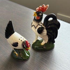 Vintage Ceramic Rooster and Hen Salt and Pepper Shaker Set