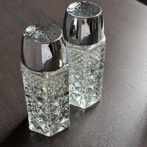 Anchor Hocking Vintage Glassware Wexford Diamond Pattern Cut Glass Salt and Pepper Shakers