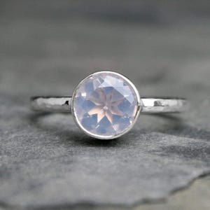 Lavender Moon Quartz Ring - Modern Minimalist Sterling Silver Solitaire Statement Ring - 8mm Luminous Faceted Gemstone - Hammered Ring Band