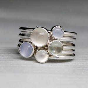 Set di anelli impilabili in argento sterling: pietra di luna, calcedonio, prasiolite