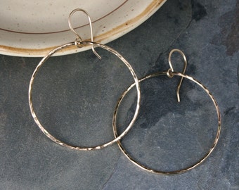 Medium Eternity Earrings, 14k Gold Filled Round Hoops, Hammered Texture Dangle Hoops 14 Karat Gold Filled, Round Minimalist, French Ear Wire