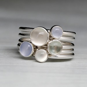 Ensemble de bagues empilables en argent sterling : pierre de lune, calcédoine, prasiolite