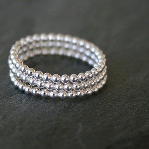 Trois anneaux en argent sterling avec perles, lot de trois empilables, anneaux en perles à empiler à pois image 4