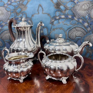 Edwardianskt silverfat, set om 4, te- och kaffekannor, sockerskål, gräddkanna, 1881 Rogers Canada 7377, antikt samlarporslin