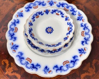 Antieke Flow blauwe dinerborden set, W.H. Grindley and Co. Ltd., Floral Fine China of England 1891, vervanging van kobaltporselein
