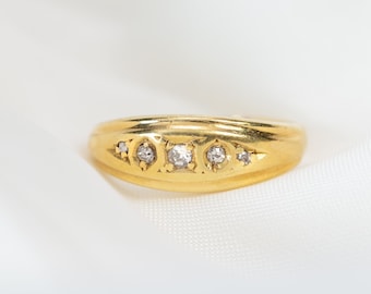 Anel antigo em ouro amarelo 18K com diamantes – Aliança eduardiana com cinco pedras, tamanho I