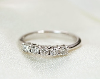 18K White Gold Diamond Five Stone Ring, 0.40 Carat