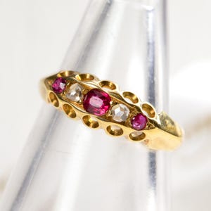 Antique Ruby & Diamond Ring, Hallmarked 1913 Size J - 18 Carat Yellow Gold Unique Birthstone Engagement / Promise / Anniversary Gift Ring