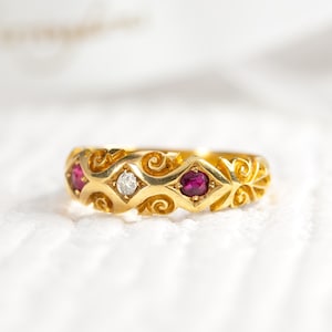 Antique Victorian Diamond & Ruby Ring, HallmaRked 1895 Size UK L - Swirl Engraved Design, Unique Birthstone Ring / Anniversary Gift