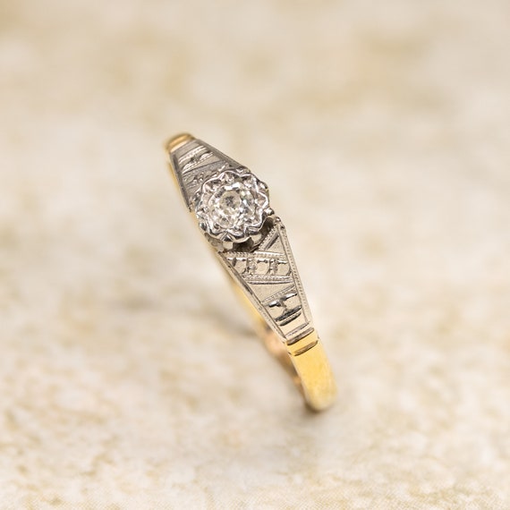 Antique 1920's Diamond Solitaire Ring 18 Carat Ye… - image 1