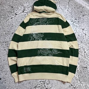 Felpa vintage Ed Hardy x Urban Outfitters, taglia S – Grafica audace, collaborazione streetwear Y2K immagine 3