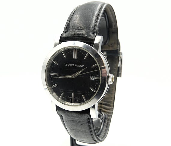 BURBERRY LONDON MEN Black Dial Watch Silver Tone - Beautiful  display picture 2