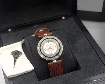 GIANNI VERSACE EON Mop Mother of Pearl Large Unisex Monogram Fashion Watch - Full Set - original - Designer -running - 79Q