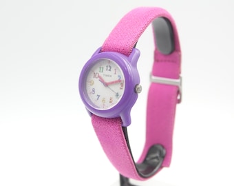TIMEX Girls Kids Watch Pink Crystal Princess Ref. tw7b99-400 - Vintage 200*'s - original - working - running - Japan Movement
