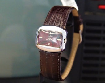 Montres : MONDIA By ZENITH Montre pour femme avec écran TV de l'ère spatiale, Réf. 03 0990 750 - Remontage manuel - Fonctionnement - vintage des années 1960-70