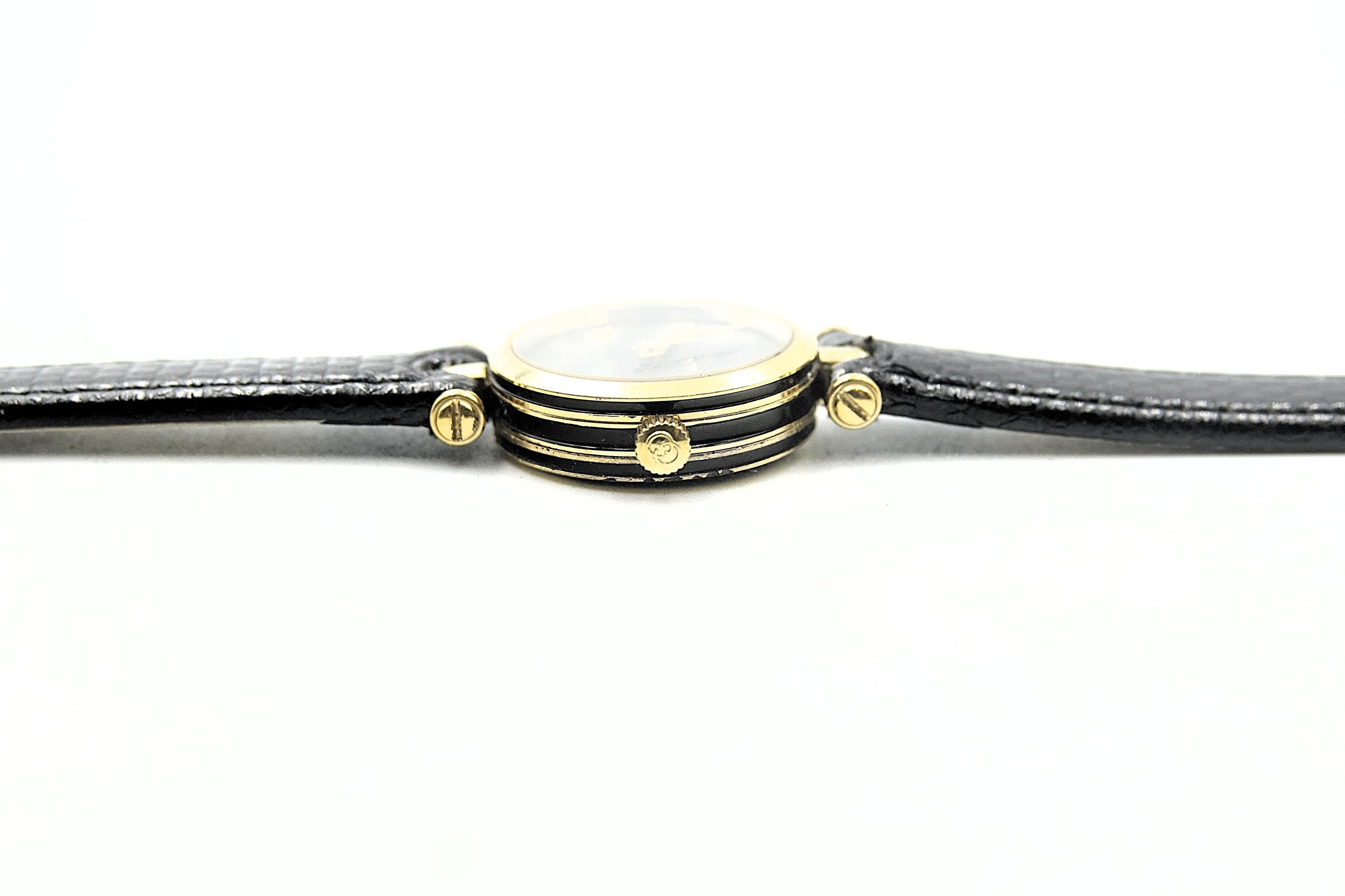 Gucci Black Dial Gold Tone Roman Numeral Ladies Watch Gucci 3000L Black Dial 25mm Ladies 18k Gold Plated Roman  main image 2