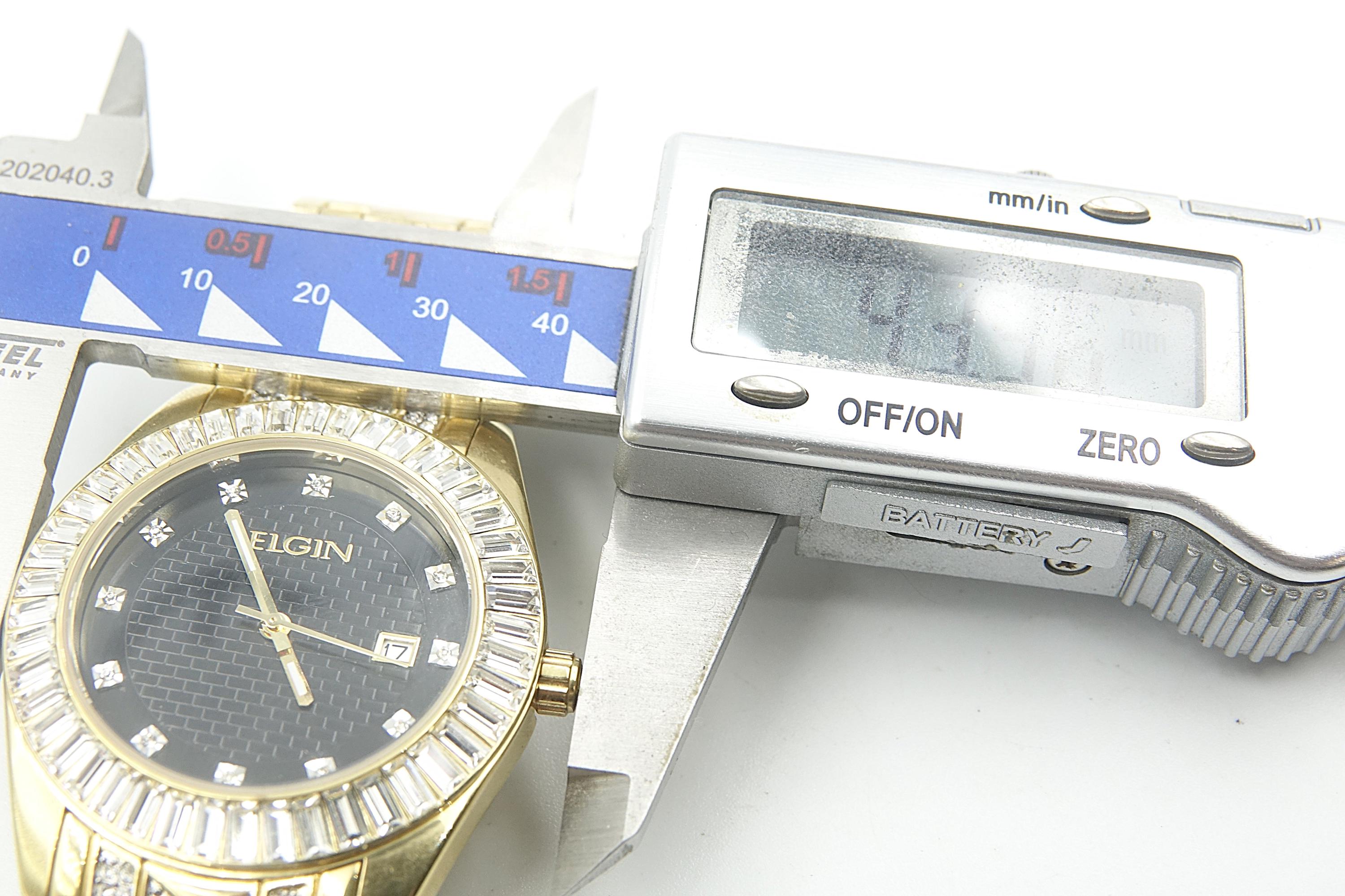 ELGIN Gold Tone Jeweled Bezel Band and Hour Markers Men Watch Ref