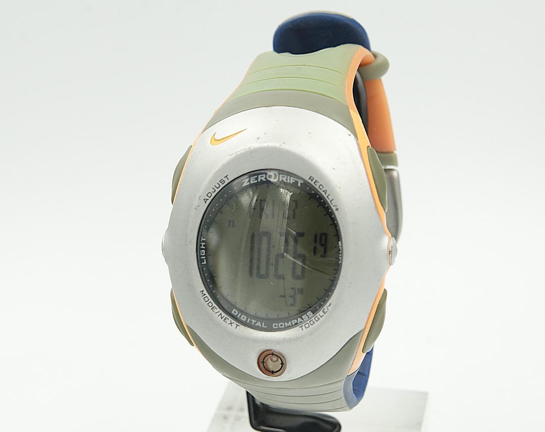 Beautiful Rare NIKE ZERODRIFT Sports Chronograph Ana-digital