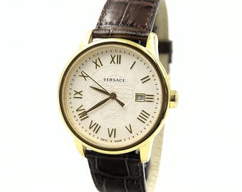 GIANNI VERSACE DESTINY Gold Tone Large Men Gold Monogram Fashion Watch With Original Box - original - Designer -running - Ref. VQS030015