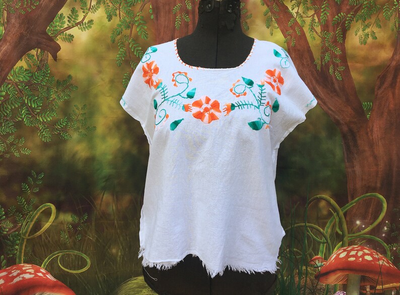 Medium embroidered cotton hippie top Mexico boho smock 1239998