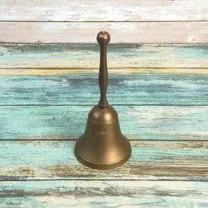 Vintage Brass Bell: Mid-Century Home Decor Collectible