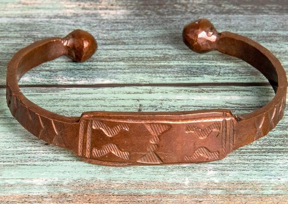 Vintage Handmade Copper Bracelet - image 4