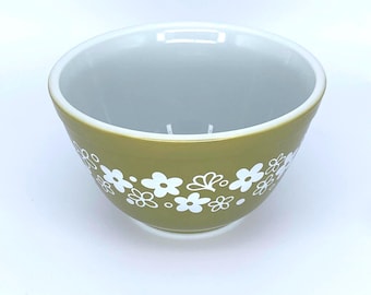 Vintage Pyrex Spring Blossom Mixing Bowl, Avocado Green Crazy Daisy 1.5 Pint