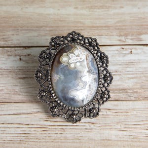 Vintage Agate Brooch, Crazy Blue Lace Agate Pendant Pin