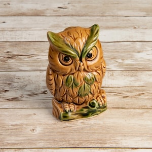 Small Owl Figurine, 3&quot; Vintage Ceramic Owl