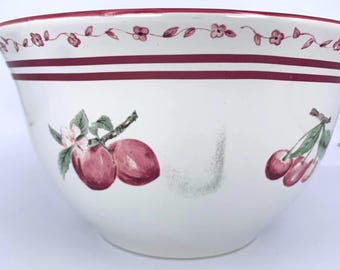 Pfaltzgraff Delicious Apples and Cherries Medium Mixing Bowl