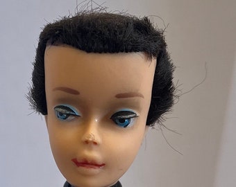 TLC Brünetter Barbie-Pferdeschwanz Nr. 4. Nur Kopf.