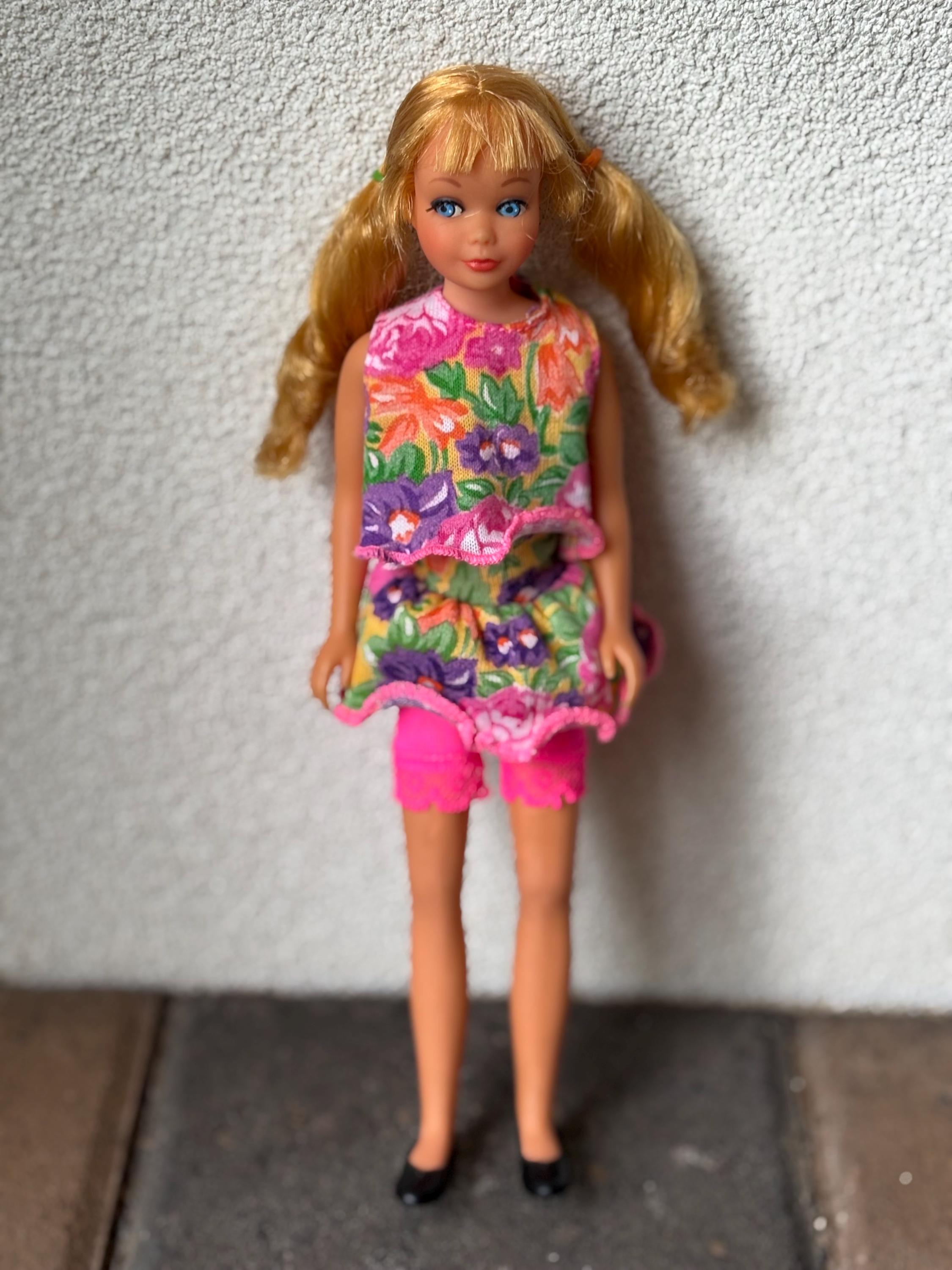 Poupée Barbie Vintage Taïwan - Très Jolie Pour Son Âge - Ancien Modèle Mattel Occasion