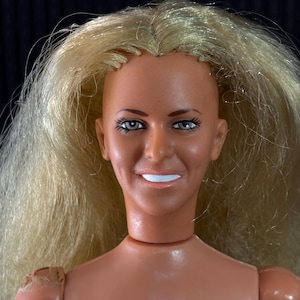 Vintage 1974 Bionic Woman Jamie Sommers 12&quot; Doll - Kenner. Read below.