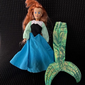 1991 The Little Mermaid “Ariel” Doll by Tyco #1800, first release.  Disney Princess Ariel with princess dress and mermaid tail. See pix/read