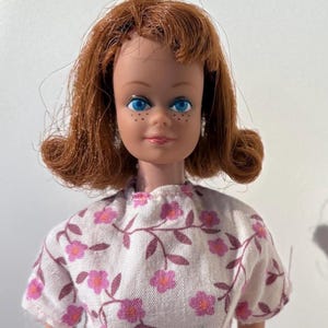 A BARBIE DOLL, Midge, Mattel, stock no 860 Blonde, by Mattel Inc, Patented, 1960s. Toys - Toys