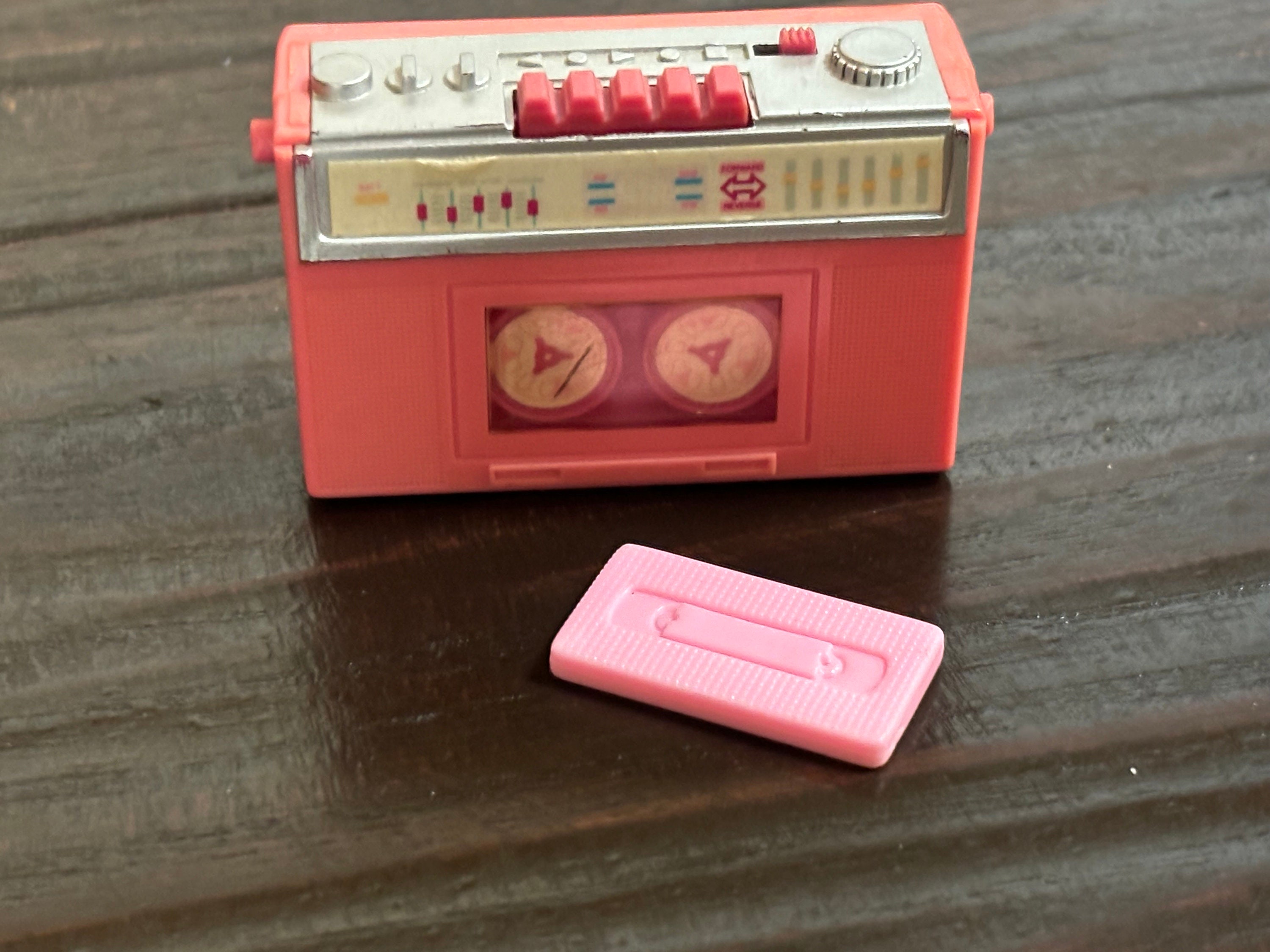 Barbie 1989 “action Accents” Radio/cassette Player W/ Extra Barbie 1989 “action Accents” Radio/cassette Player W/ Extra
