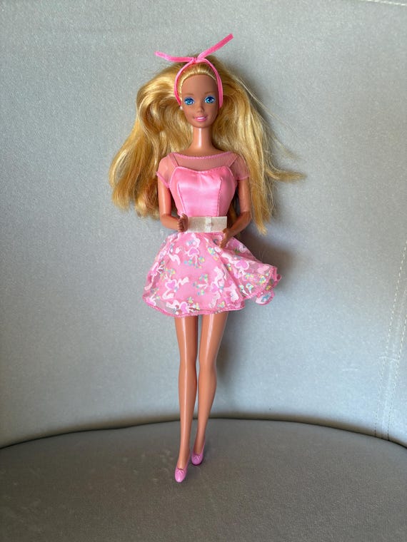 1996 My First Barbie: Easy to Dress Doll With Pink Read