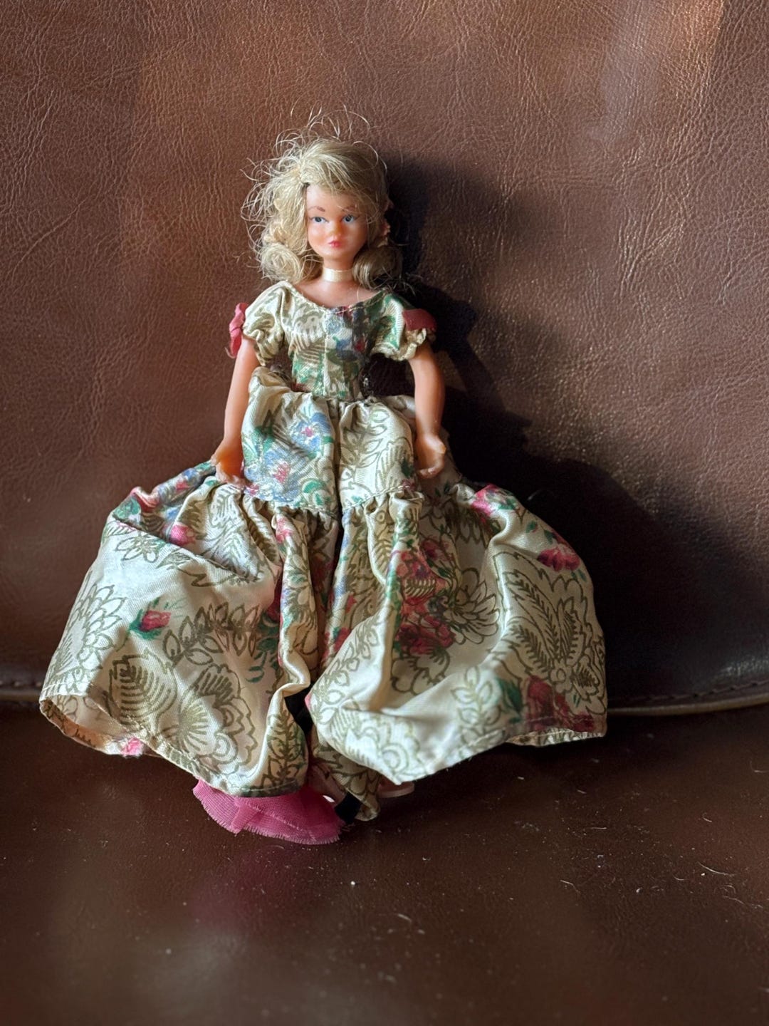 1950s Flagg & Company 7” Vinyl, Poseable, Handpainted Doll. Floral