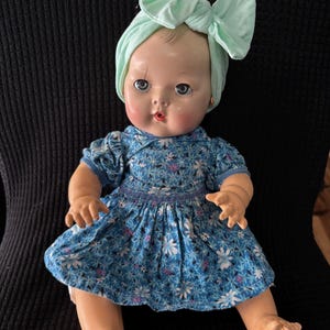 1940s/50s 15” Dy-Dee Effanbee Dy-Dee baby doll. Drink/wet doll.  Applied Ears. Some cracks & paint rubs. VGUC. Non-original clothing.