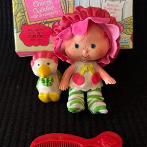 Vintage 1982 Cherry Cuddler Doll with Gooseberry Pet - Strawberry Shortcake American Greetings (Box Included)