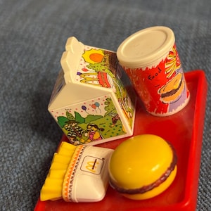 1994 Barbie McDonalds Happy Meal Tray. Miniature Happy Meal with burger, fries, drink and carton. Wrist clip underneath. VGUC. See pics
